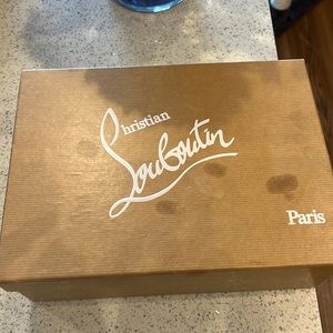 So Kate Louboutin size 39 in Nude Patent